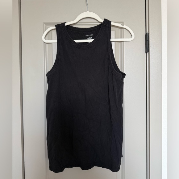 Black Tank Top - Picture 1 of 1
